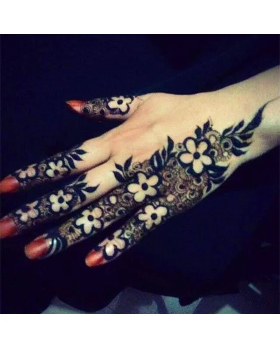 Modern Knot Look On Back Hand Mehndi Design